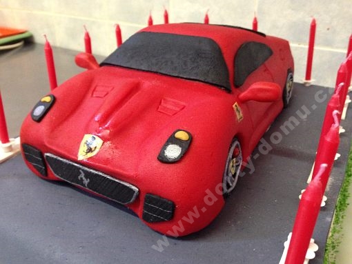 dort-ferrari-model-auta.jpg